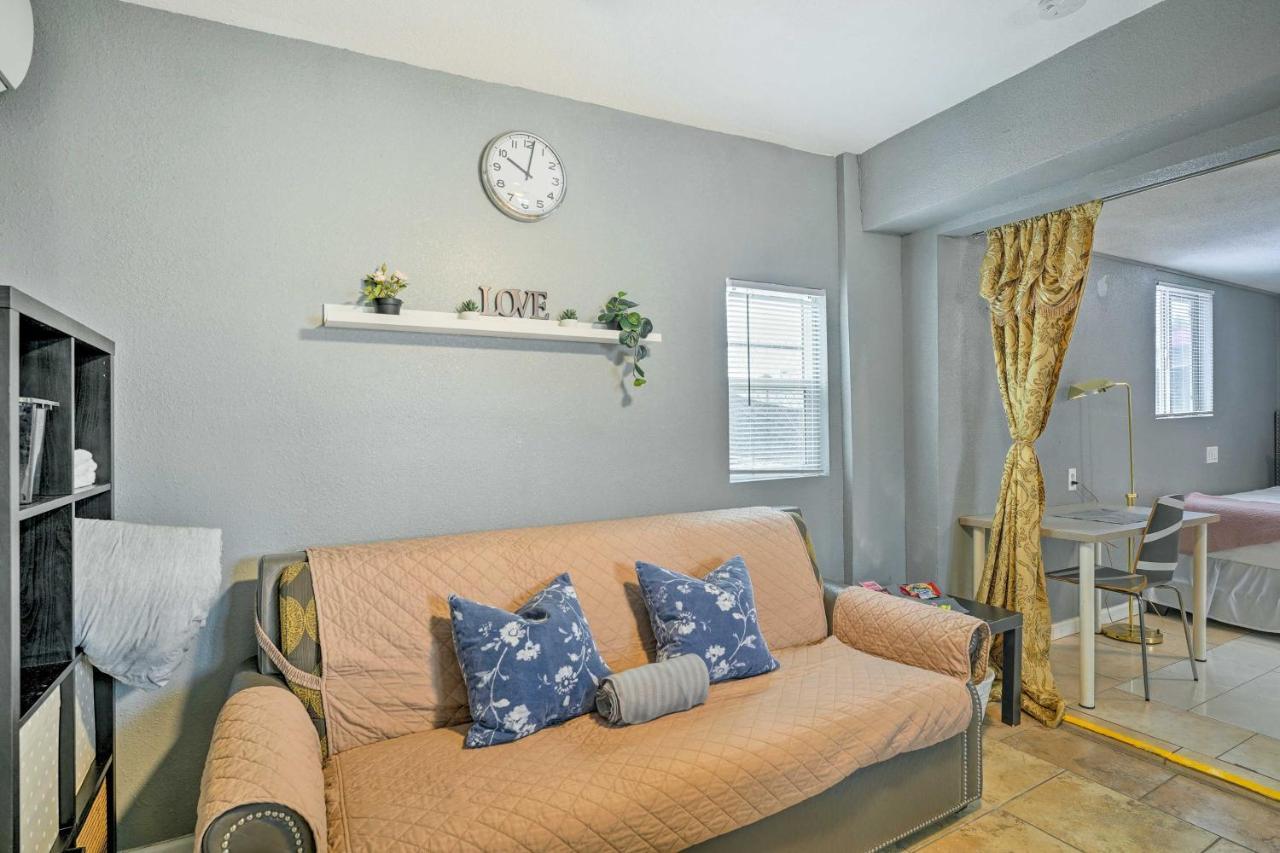 North Las Vegas Studio With Fire Pit 10 Mi To Strip Bagian luar foto